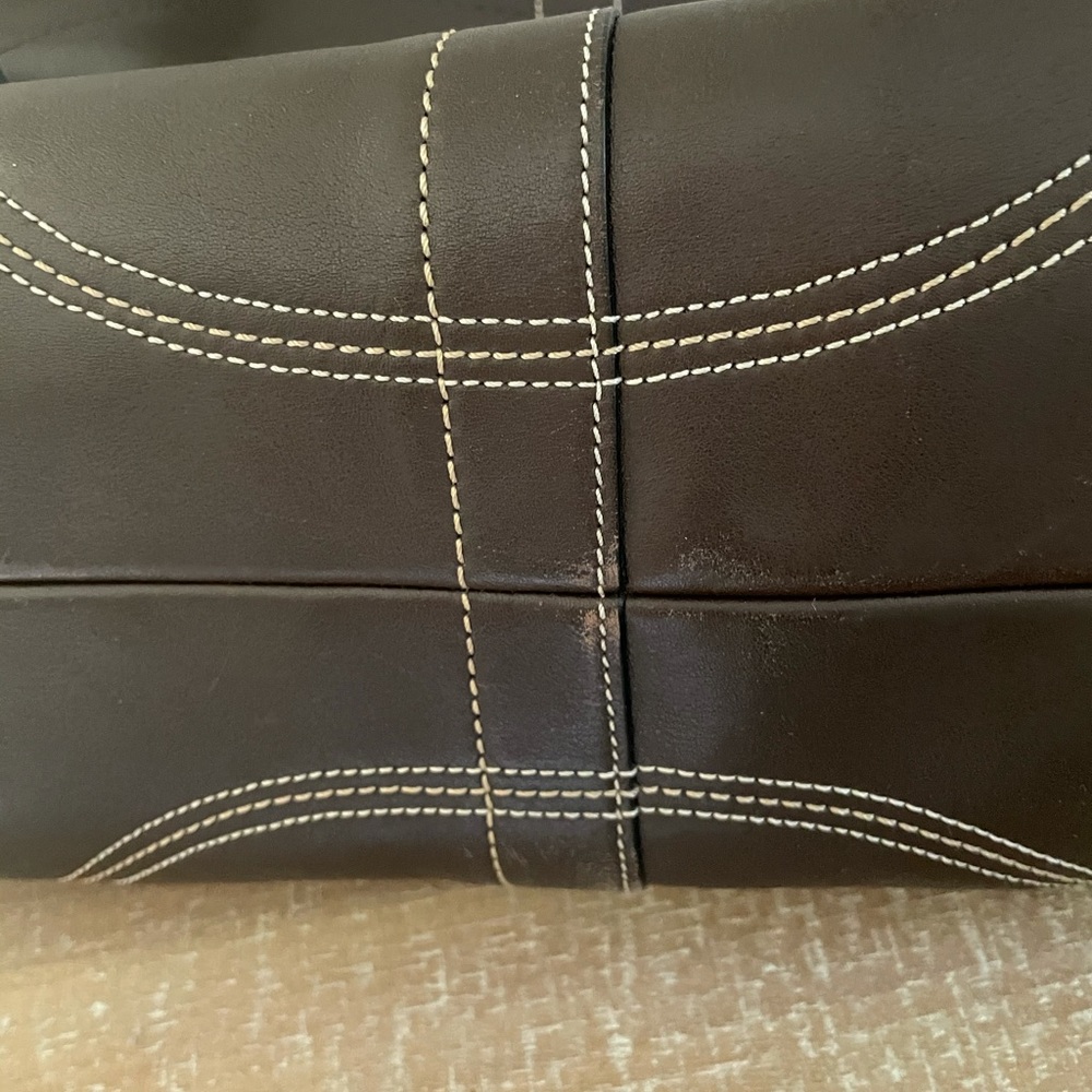 Brown leather large shoulder bag - Picture 8 of 13
